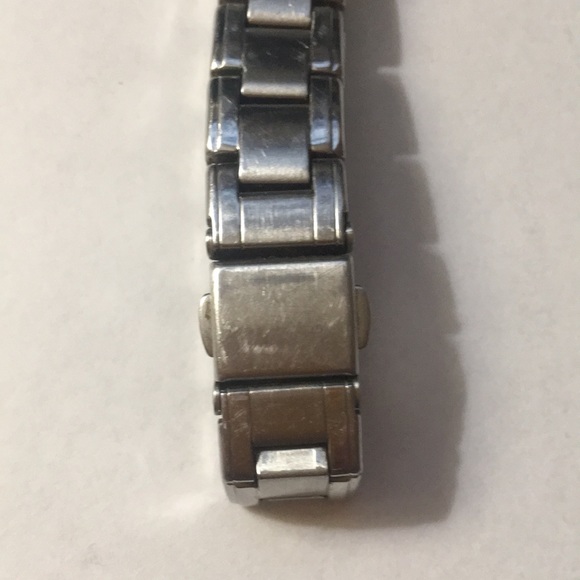 (2/$50) Vintage silver men’s Timex watch - Picture 3 of 6